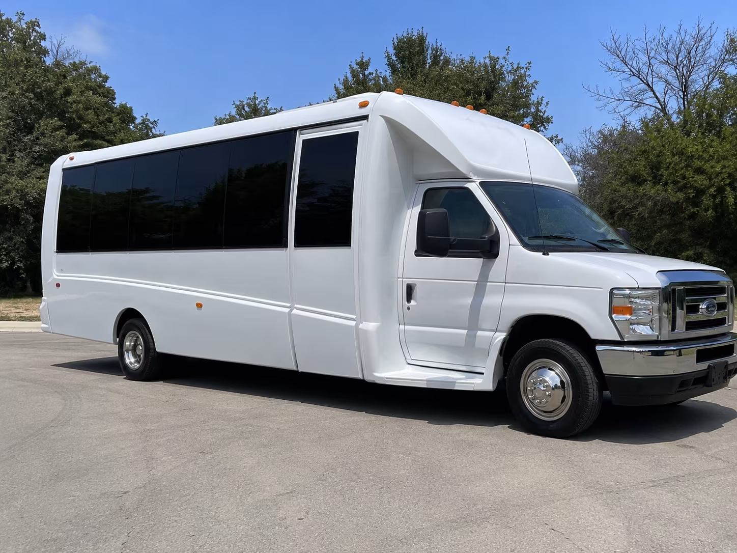 birthday party buses for ventura s downtown main street bar scene