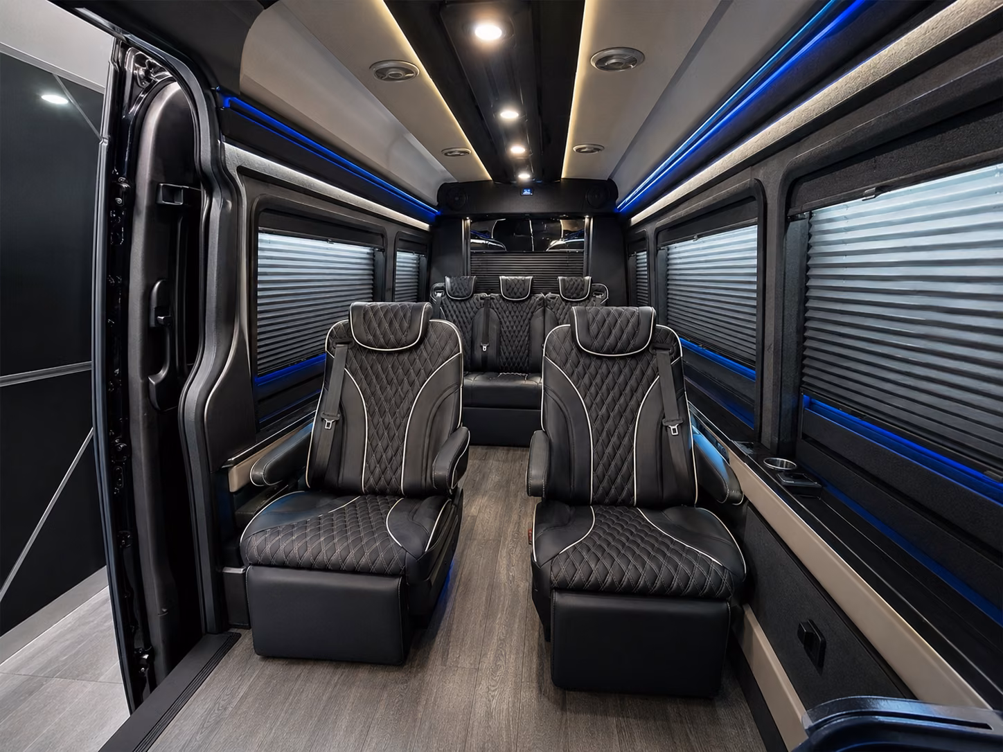 corporate and group event shuttle buses in ventura
