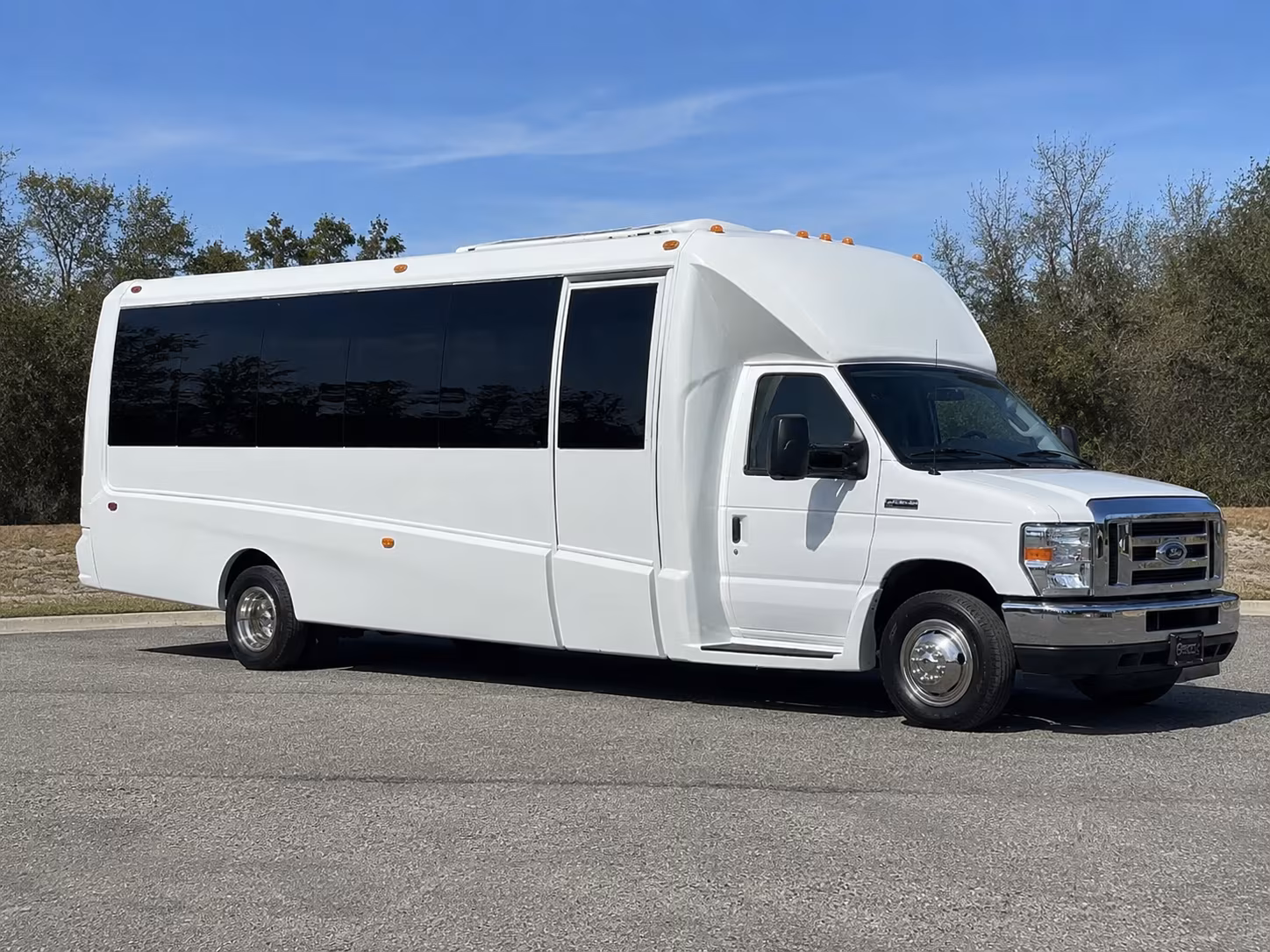 party bus rentals in ventura for the ultimate prom night