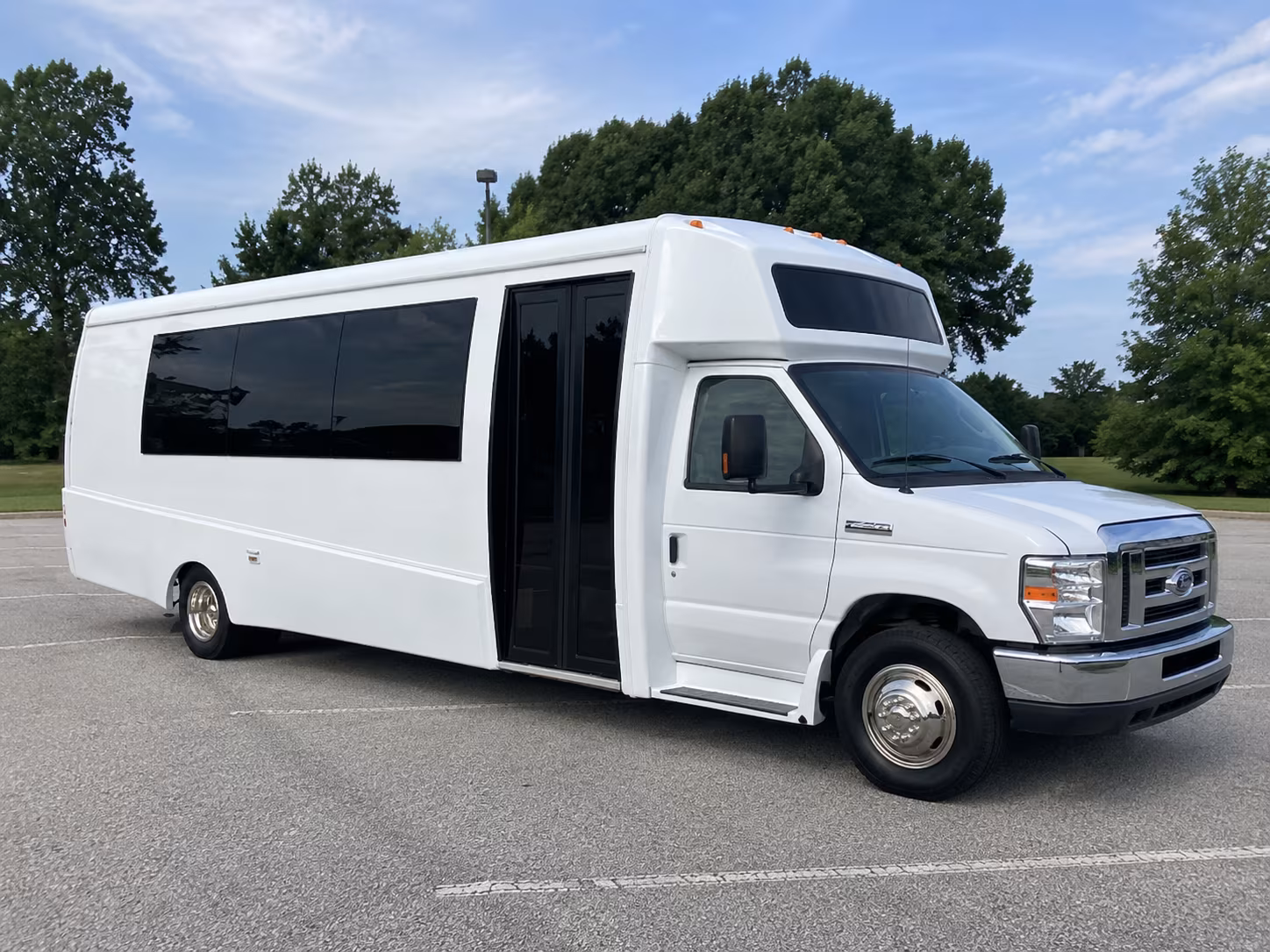 ventura 18 passenger party bus