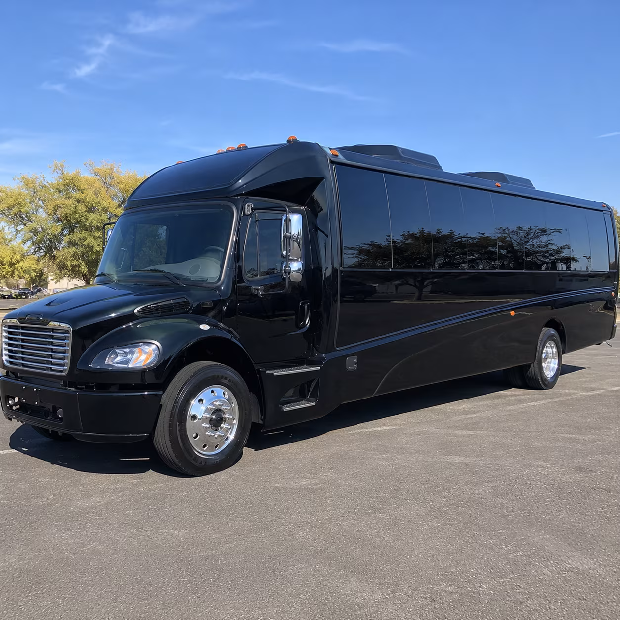 ventura 28 passenger minibus