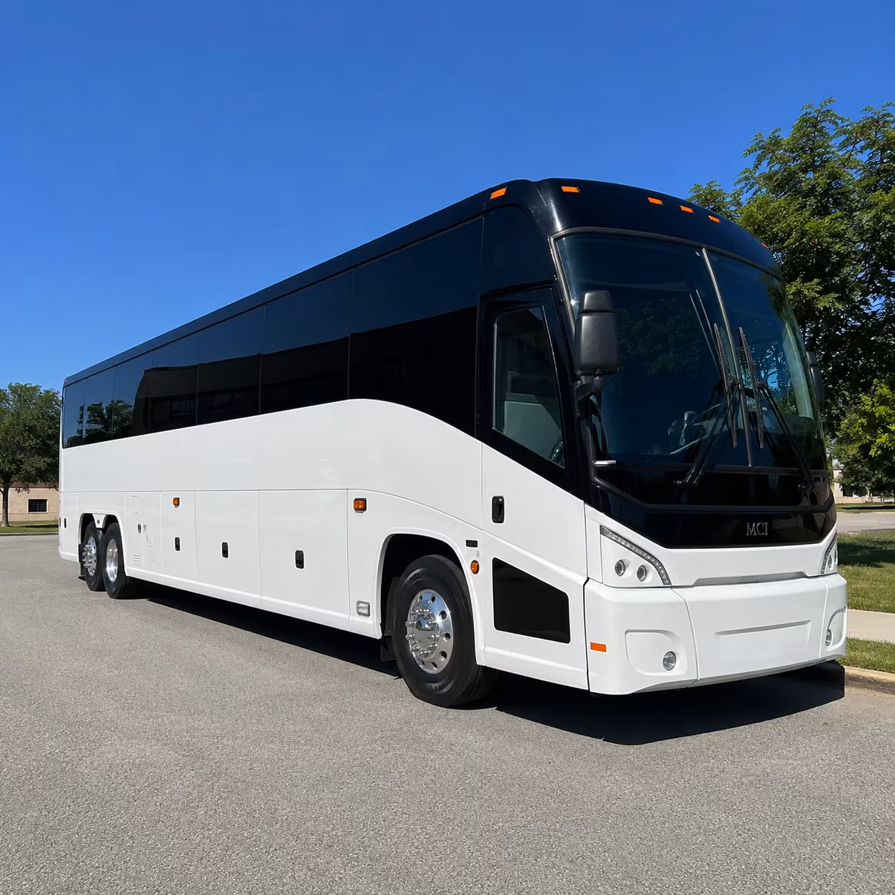 ventura 40 passenger charter bus
